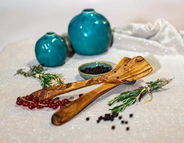 Kuechenholzloeffel aus Olivenholz